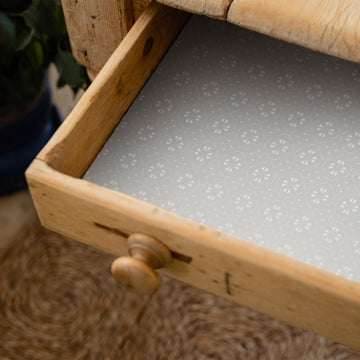 LAVENDER & NEEM OIL Scented Drawer Liners in SOFT GREY