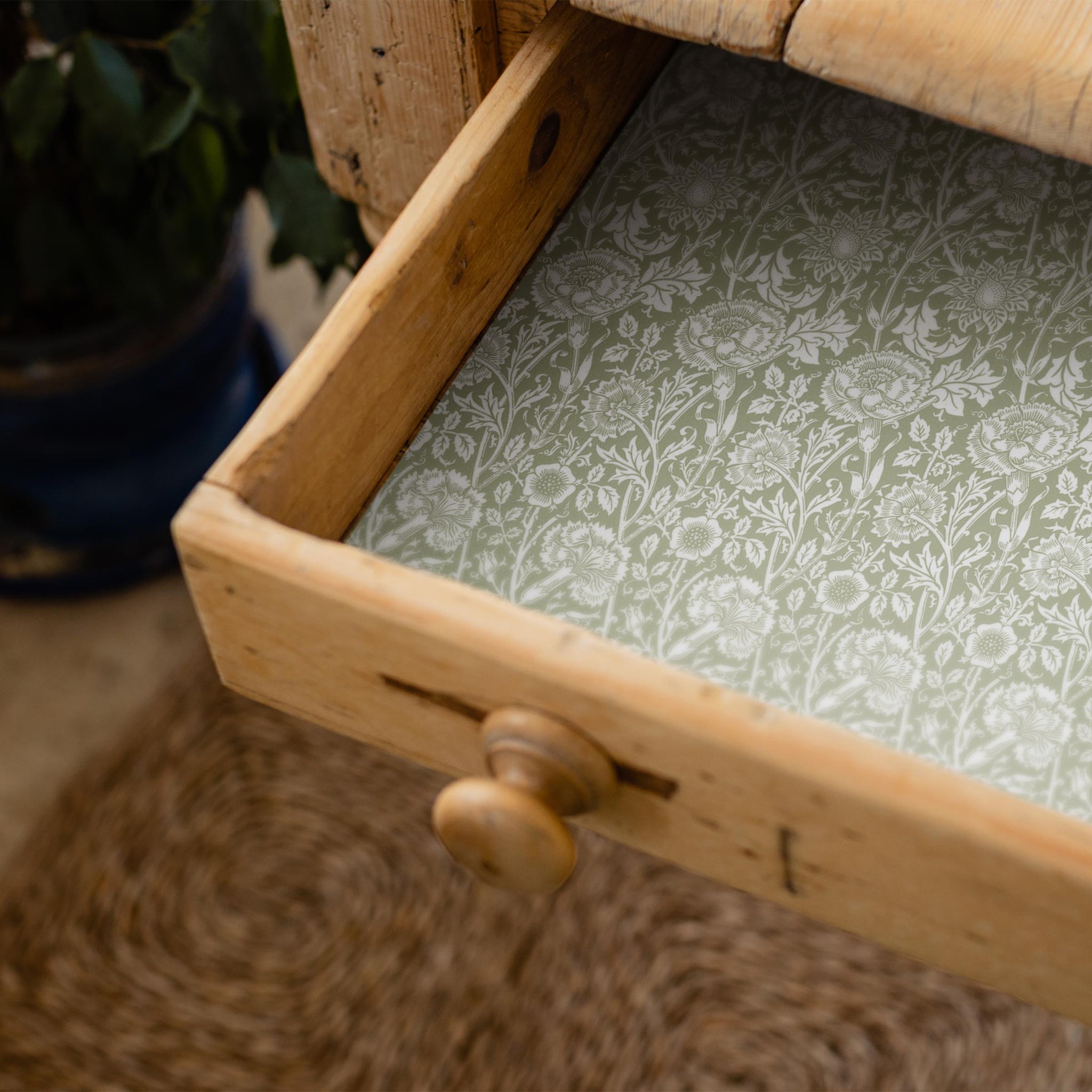 FRESH LINEN SCENTED Drawer Liners in SAGE GREEN William Morris Design